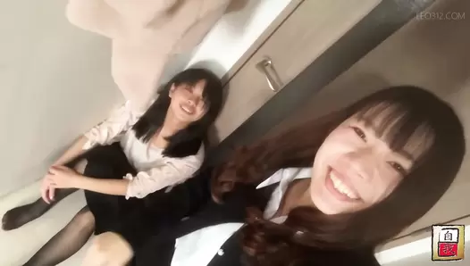 JG-560 03 Girls taking a pooping selfie and trying not to get caught. A thrilling defecation experience