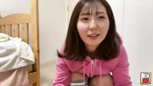 JG-560 02 Girls taking a pooping selfie and trying not to get caught. A thrilling defecation experience