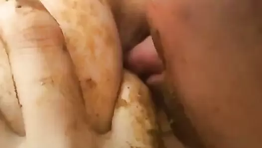 Scat Swallowing Models - Tatthy, Nana Volgue, Karla