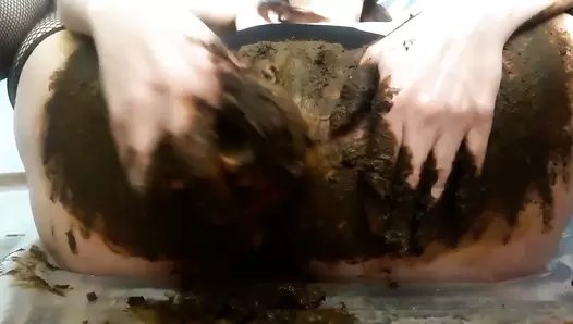 ScatLina - Anal prolapse in shit