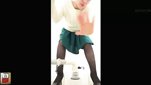 JG-563 05 Self filmed defecation videos with live commentary and a camera placed directly under the anus. VOL. 2