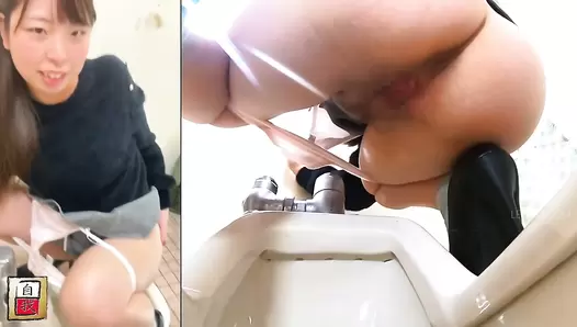 JG-563 03 Self filmed defecation videos with live commentary and a camera placed directly under the anus. VOL. 2