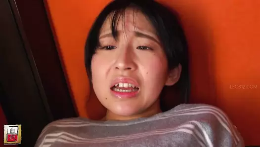 JG-559 02 Lusty asses farting and pooping. Amateur girls bursting farts and dropping shit. VOL. 3