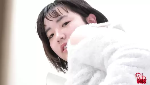 FF-663 04 Seductive poop