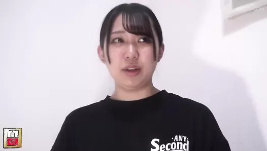 JG-558 05 Close-up filming and self-portraits over several days: Hinata Nagano’s poops at home.