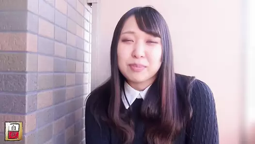 JG-558 05 Close-up filming and self-portraits over several days: Hinata Nagano’s poops at home.