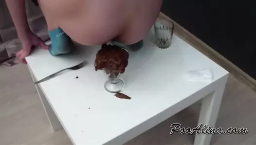 PooAlina - Morning Dinner is served!