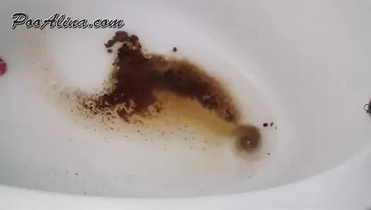 PooAlina - Diarrhea in the morning shower