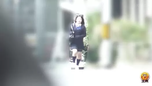 EE-753 01 Extremely fast dash to the toilet! Girls rushing through the streets to take a poop. The urge to defecate is unbearable!
