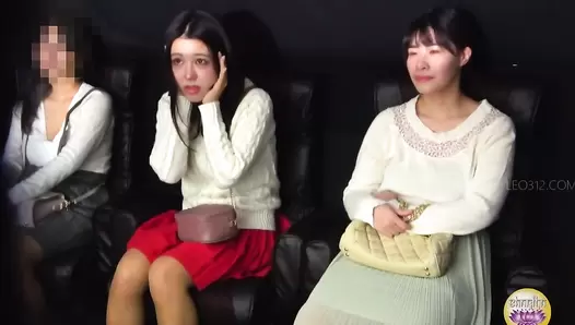 SL-610 01 Rushing to poop while the movie is showing