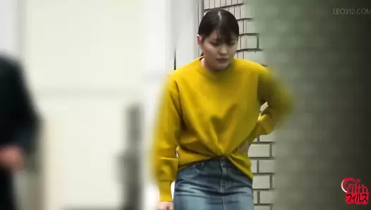 FF-650 06 A woman leaking diarrhea and feces on a crowded train
