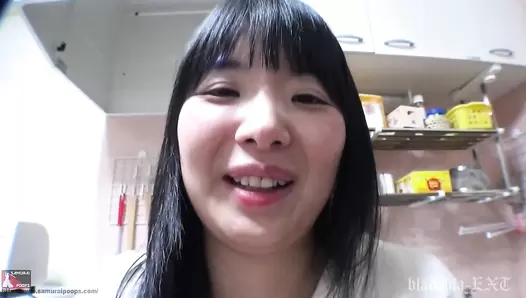 UJSD-01 02 4 women peeing and pooping solos and interviews. (uncensored)