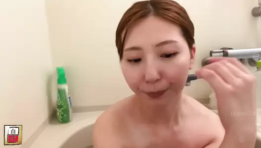 JG-554 05 Beautiful mature women defecating