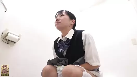 SR090 04 6 viewing angles of beautiful japanese schoolgirls farting and pooping on toilet. VOL. 3