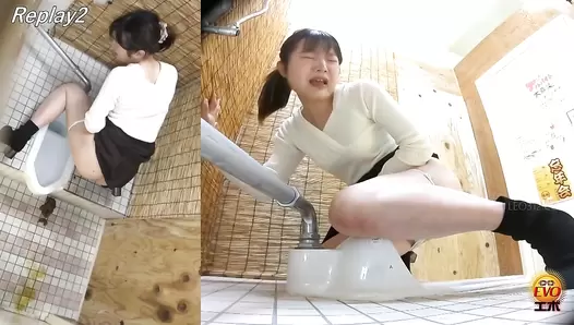 EE-745 05 Drunk girls in izakaya’s toilet: poop scattered all over the place!