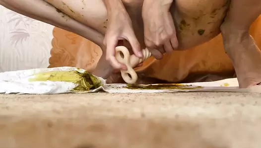 p00girl - Selective diarrhea pouring into white lace panties