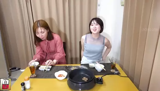 JG-555 06 Close-up photography and self-portraits over several days with fearless Maho Kawanishi who takes poop selfies even if her family is there. VOL. 2