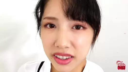 FF-642 05 Food and poop review on screen with embarrassed girls