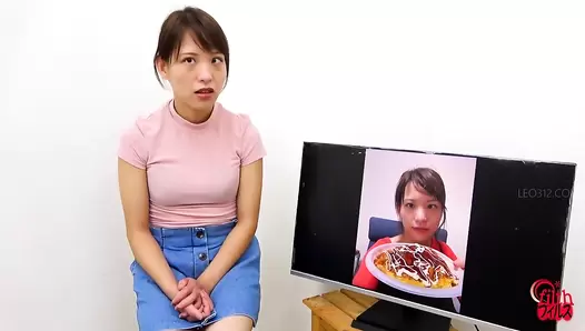 FF-642 02 Food and poop review on screen with embarrassed girls