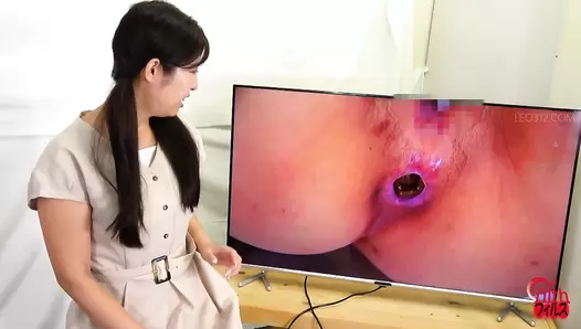 FF-642 01 Food and poop review on screen with embarrassed girls