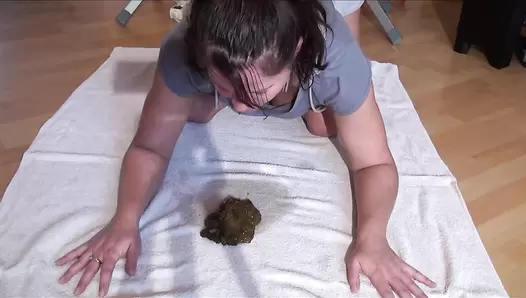 Dirtyscatgirl - Dirty Slut likes the taste of shit