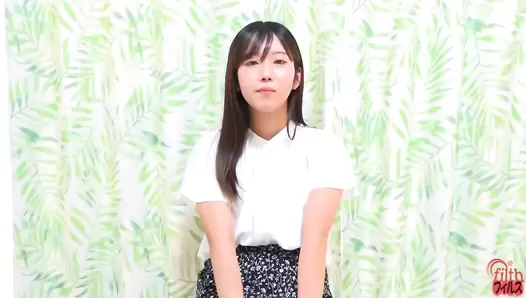 FF-643 02 Standing farts with buttcheeks open