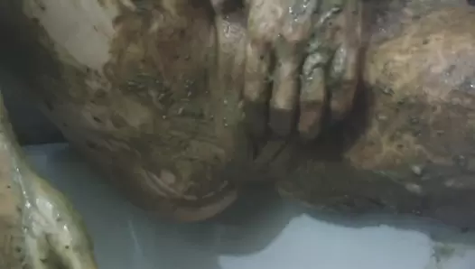MINA - Sniff Poop to Have Orgasm