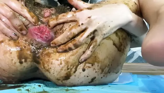 p00girl - Diarrhea and beautiful as a rose anus