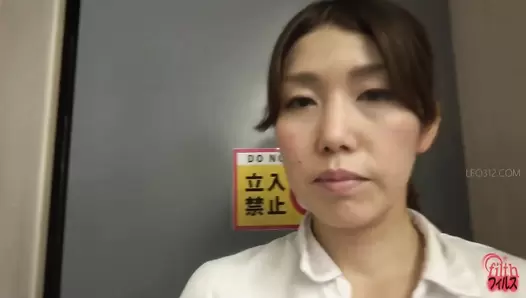 FF-640 04 Office ladies and their shady side job. (Defecation on camera)