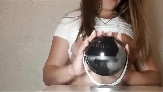 Dianascat - The whole world is in shit