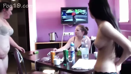 MilanaSmelly - Shit-eating machine for 6 girls