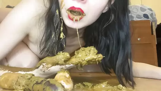 p00girl - Anal shit, pussy full of shit, chewing shit, blow job