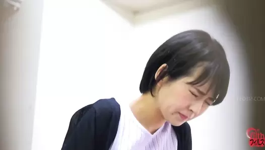 FF-638 01 Female teachers secretly poops while students, parents, and co-workers nearby