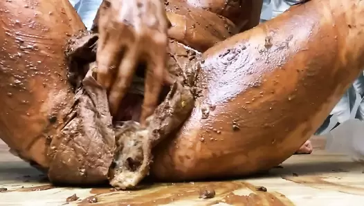 p00girl - Trash scat in a diaper, fisting, smearing