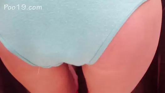 MilanaSmelly - Removed video - Christina panty pooping