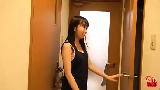 FF-637 04 Her first excretion documentary. VOL. 6 Kaede Amano poops
