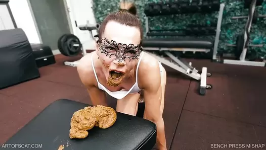 ArtofScat - BENCH PRESS MISHAP
