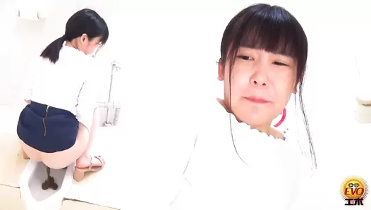 EE-732 03 Vigorous farts and large poop from the dirty anus of a neat girl
