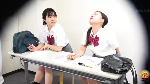 EE-718 04 Cram school hidden camera: female students leaking farts and dripping diarrhea after abdominal pain