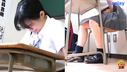 EE-718 03 Cram school hidden camera: female students leaking farts and dripping diarrhea after abdominal pain