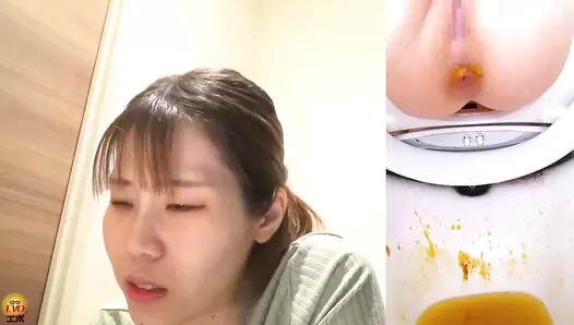 EE-727 07 Hidden camera at the business hotel: Office ladies shit during business trip