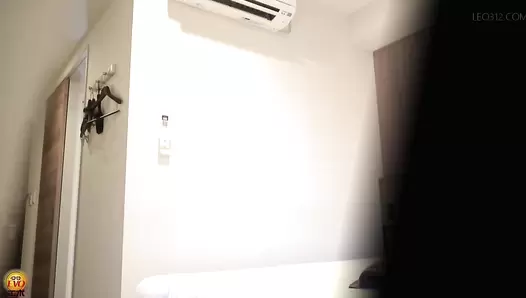 EE-727 03 Hidden camera at the business hotel: Office ladies shit during business trip