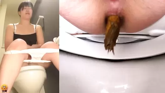 EE-727 02 Hidden camera at the business hotel: Office ladies shit during business trip