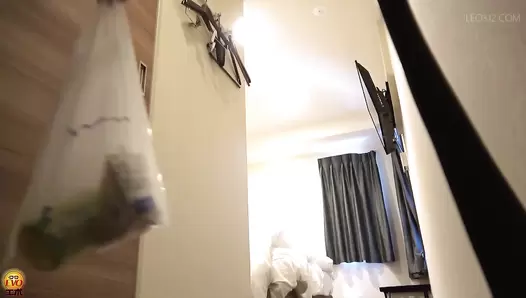 EE-727 01 Hidden camera at the business hotel: Office ladies shit during business trip