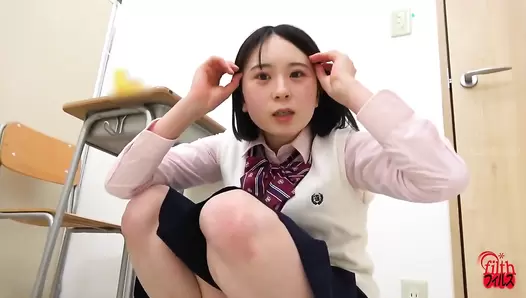 FF-628 02 Fart diary by schoolgirl maidens
