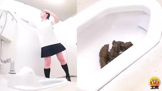 EE-712 01 Obscene scenes of schoolgirls pooping naked with wide opened legs. VOL. 5