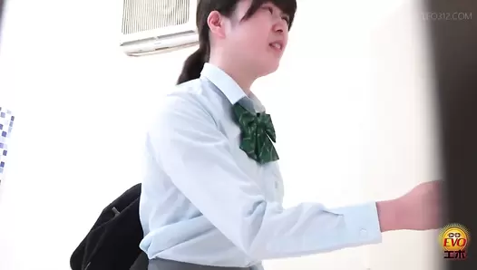 EE-713 01 Hidden shooting of schoolgirls: direct poop leakage with no panties on