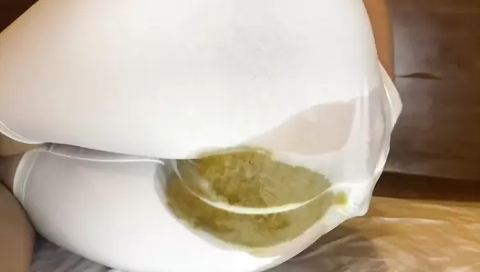 p00girl - Diarrhea in shorts, fisting,dirty ass