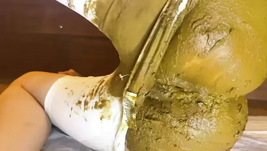 p00girl - Diarrhea in shorts, fisting,dirty ass