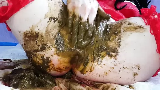 AnnaCoprofield - Period, speculum and filled pussy